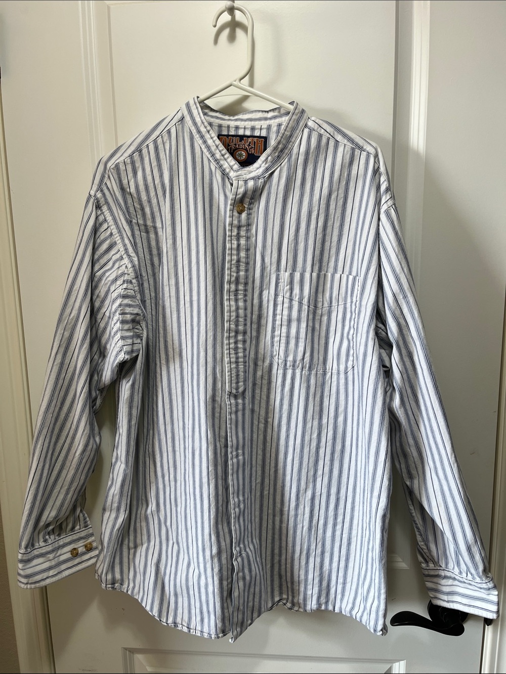Duluth Trading Co button down long sleeve shirt Sz Large 0306
